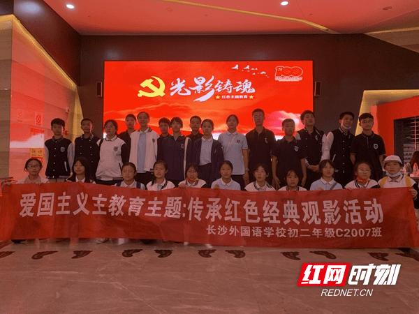 吴京人设崩塌,网友劝谢楠离婚?女方发声回应了